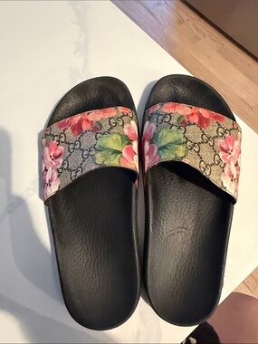 Gucci Floral GG Canvas Slide Sandals - Pink & Green